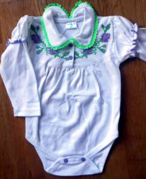CD068_02 Embroidered Baby Body for Girls Size 68