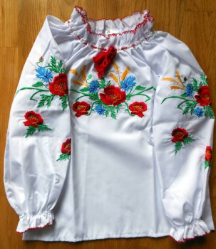 CD098_01 Ukrainian embroidered blouse Size 98