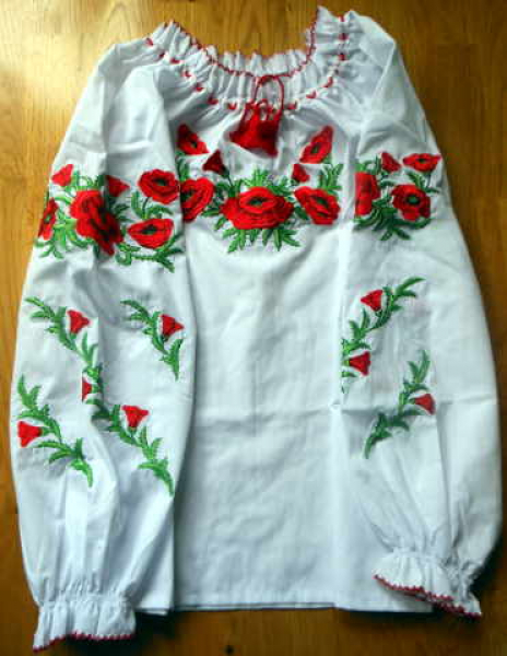 CD134_01 Ukrainian embroidered blouse poppy Size 134