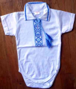 CX074_01 Bestickter Babybody für Jungen Gr. 74